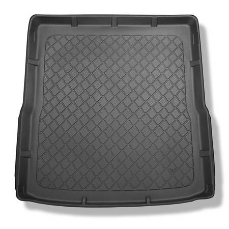 Tapis de coffre pour Volkswagen Passat B6 SW (2005-09.2010) - bac de coffre - protection de coffre voiture - Aristar - Guardliner